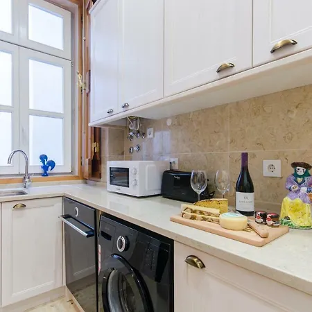 Baixa Downtown Fabulous And Sophisticate With Elevator 18th Century Building Lisbona