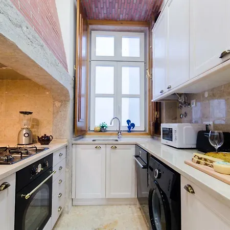 Baixa Downtown Fabulous And Sophisticate With Elevator 18th Century Building *